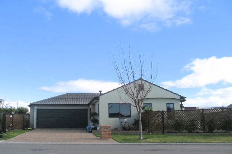Photo of property in 15 Aintree Place, Taradale, Napier, 4112