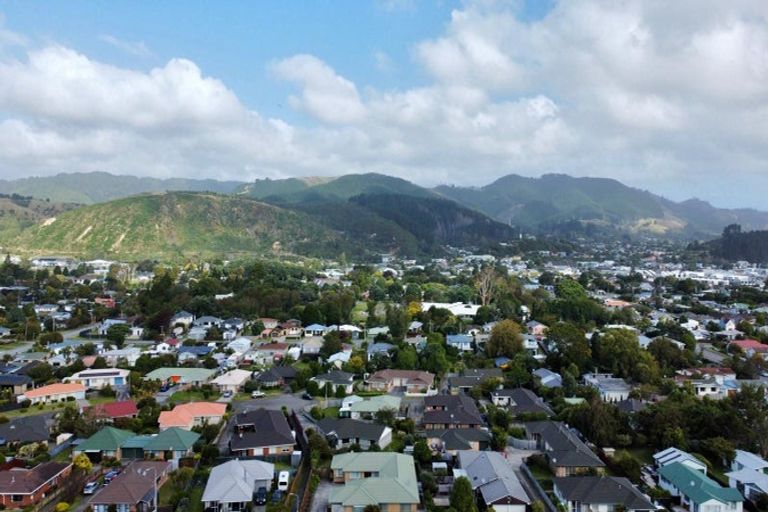 Photo of property in 36 Makarini Street, Paraparaumu, 5032