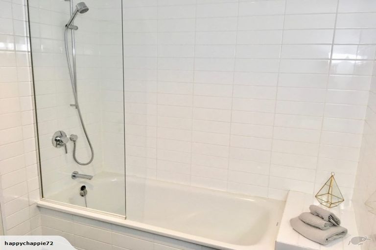 Photo of property in 10 Beaumont Street, Wanaka, 9305