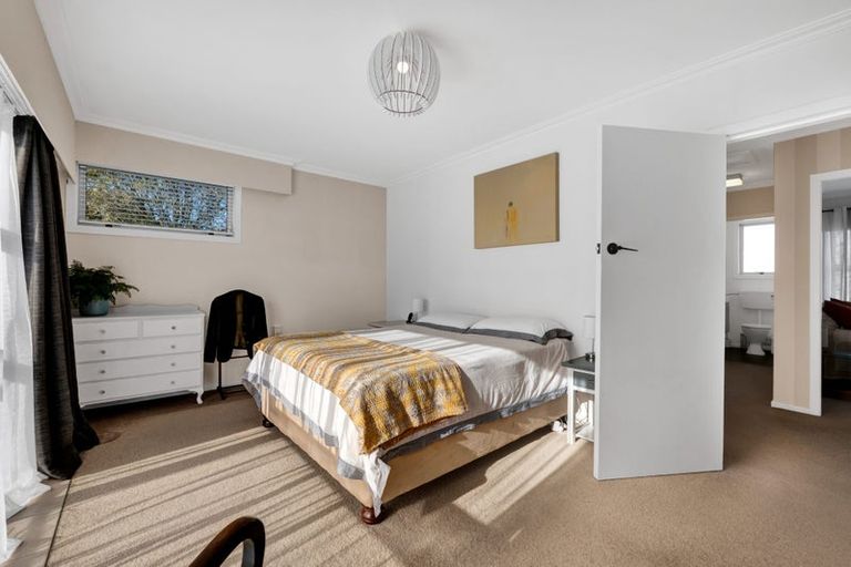 Photo of property in 17 Dives Avenue, Hawera, 4610