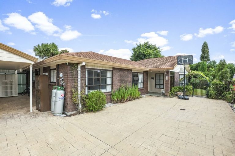 Photo of property in 65 Chedworth Avenue, Chedworth, Hamilton, 3210