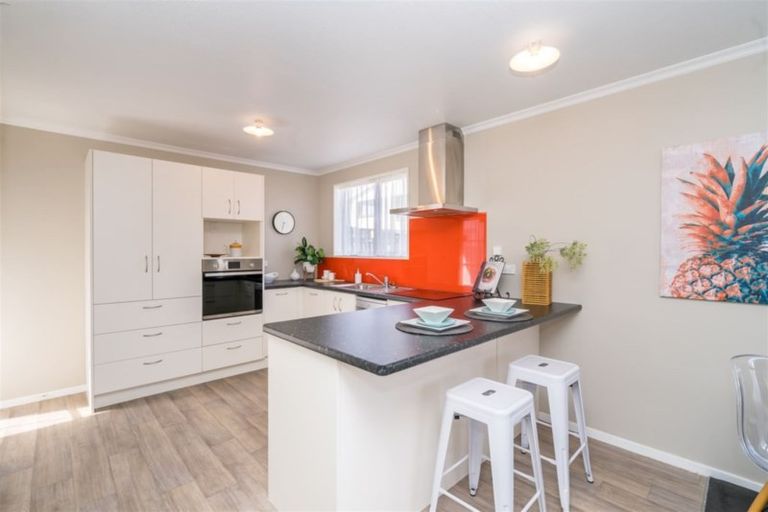 Photo of property in 60b Cutten Street, South Dunedin, Dunedin, 9012