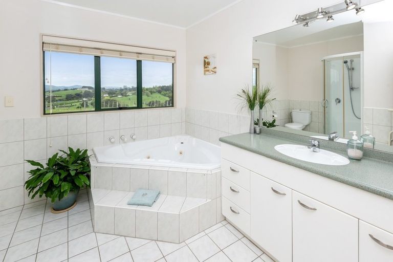 Photo of property in 119 Somerville Road, Somerville, Auckland, 2014