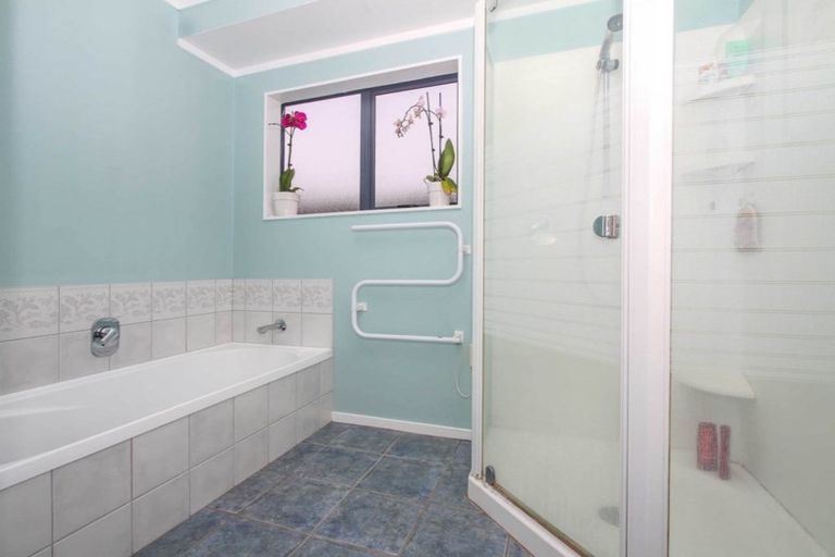 Photo of property in 42c Dublin Street, Pukekohe, 2120