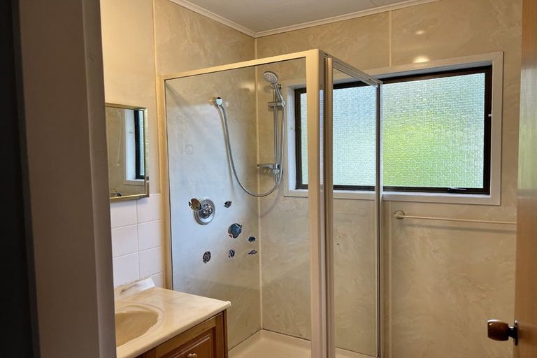 Photo of property in 22 Hicks Crescent, Waikanae Beach, Waikanae, 5036