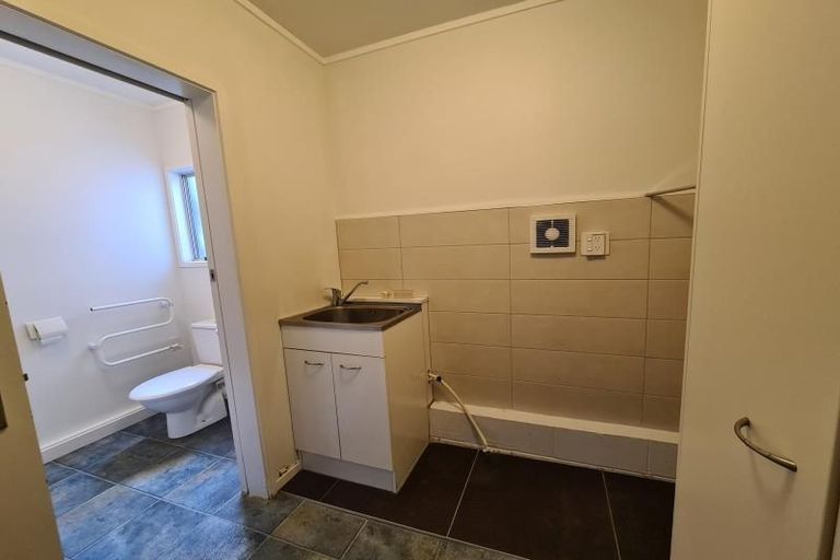 Photo of property in 10 Yarra Place, Botany Downs, Auckland, 2010