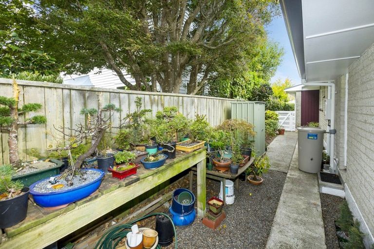 Photo of property in 50 Wai-iti Crescent, Woburn, Lower Hutt, 5010