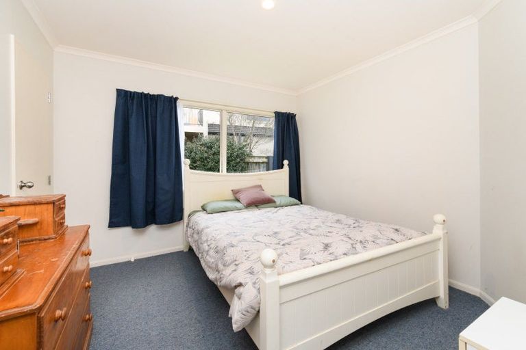 Photo of property in 5 Astrid Court, Awapuni, Palmerston North, 4412