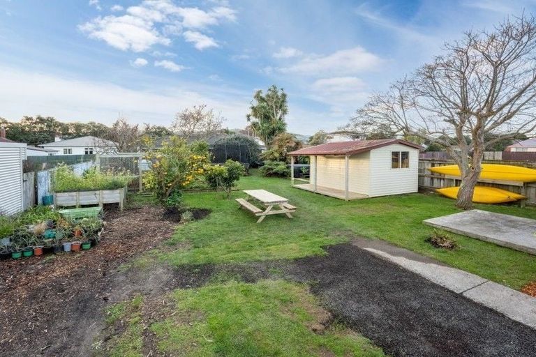 Photo of property in 13 Brook Street, Waiwhetu, Lower Hutt, 5010