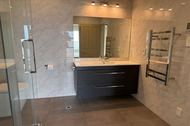 Photo of property in 3/5 Cook Street, Howick, Auckland, 2014