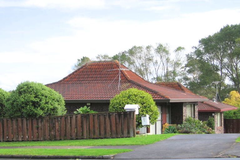Photo of property in 2/99 Prince Regent Drive, Half Moon Bay, Auckland, 2012