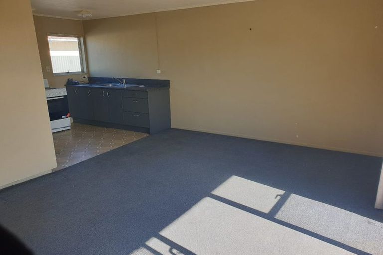 Photo of property in 1/36 Shortland Street, Tamatea, Napier, 4112