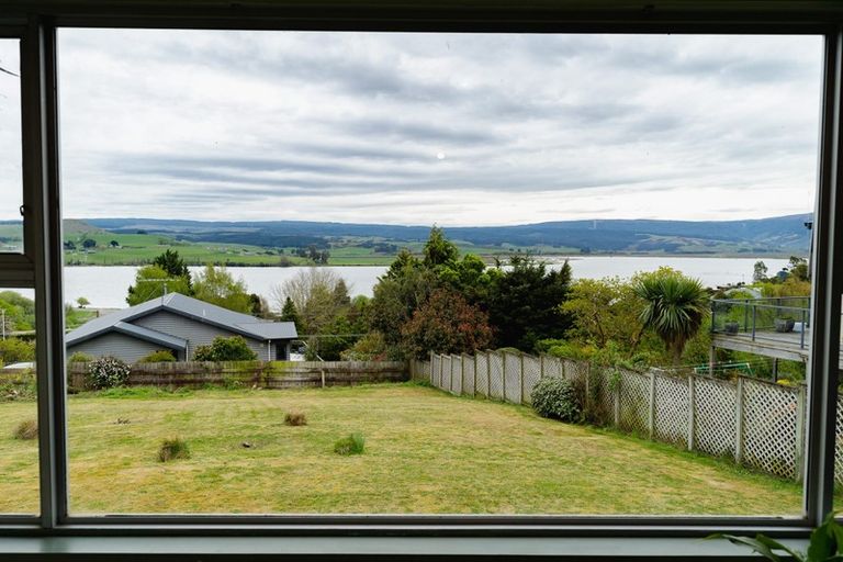 Photo of property in 11 Gull Street, Waihola, Milton, 9073
