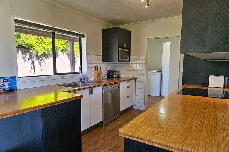 Photo of property in 4 Hamilton Drive, Lake Tekapo, 7999