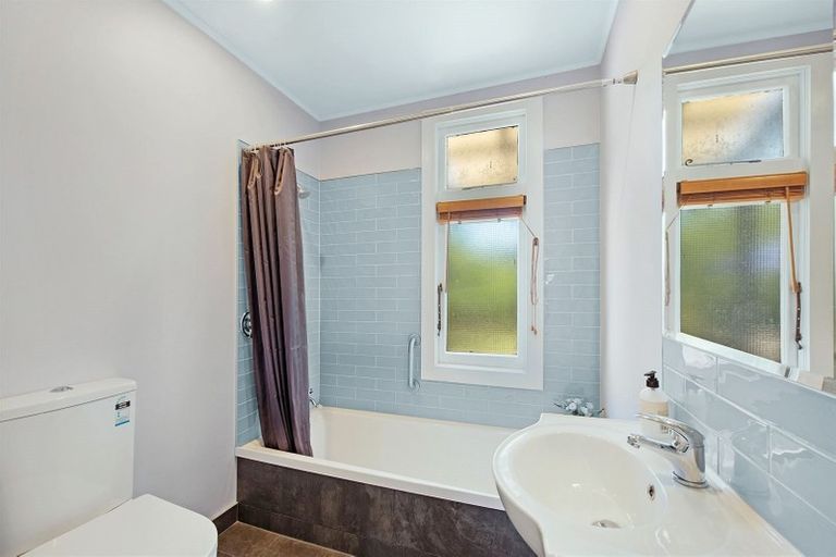 Photo of property in 10 Emano Street, Toi Toi, Nelson, 7010