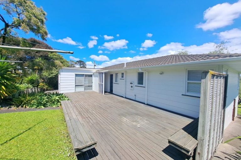 Photo of property in 5 South Pacific Place, Henderson, Auckland, 0612