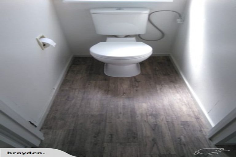 Photo of property in 3 Bryce Place, Kelvin Grove, Palmerston North, 4414