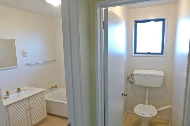 Photo of property in 6 Kinross Street, Hei Hei, Christchurch, 8042