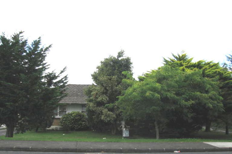 Photo of property in 9 Woodvale Road, Glen Eden, Auckland, 0602