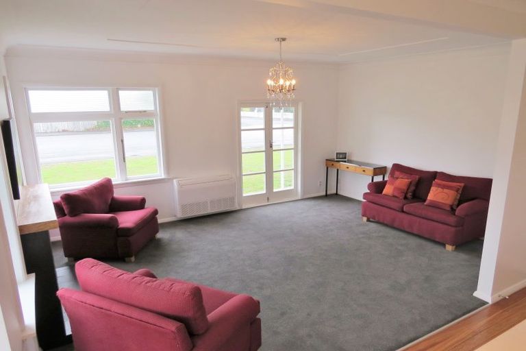 Photo of property in 7 Dixon Street, Carterton, 5713