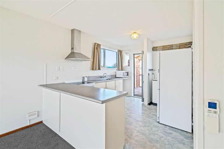 Photo of property in 4/443a Main South Road, Hornby, Christchurch, 8042