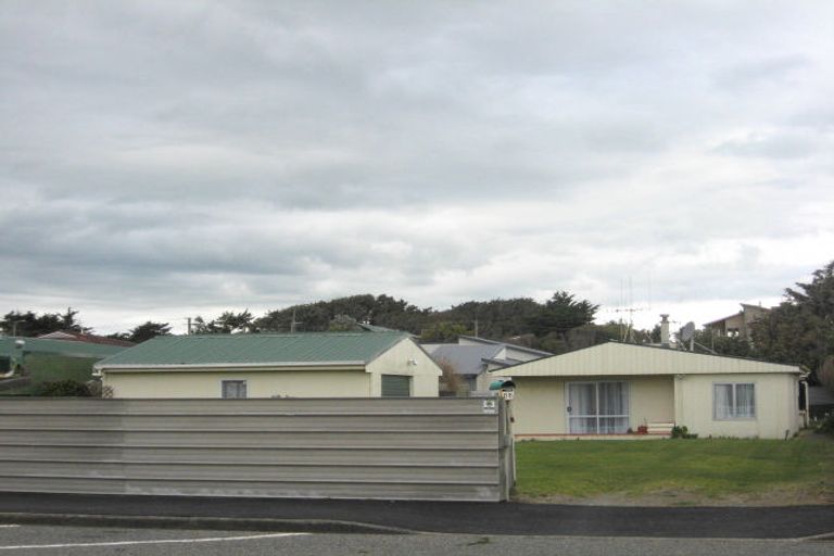 Photo of property in 88 Park Avenue, Waitarere Beach, Levin, 5510
