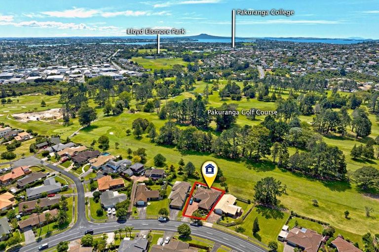 Photo of property in 45 Golfland Drive, Golflands, Auckland, 2013