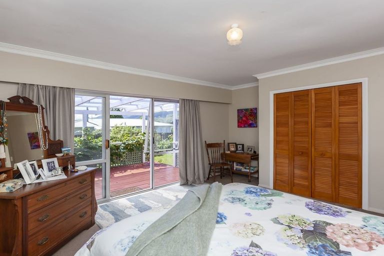 Photo of property in 4 Clarkes Crescent, Paekakariki, 5034