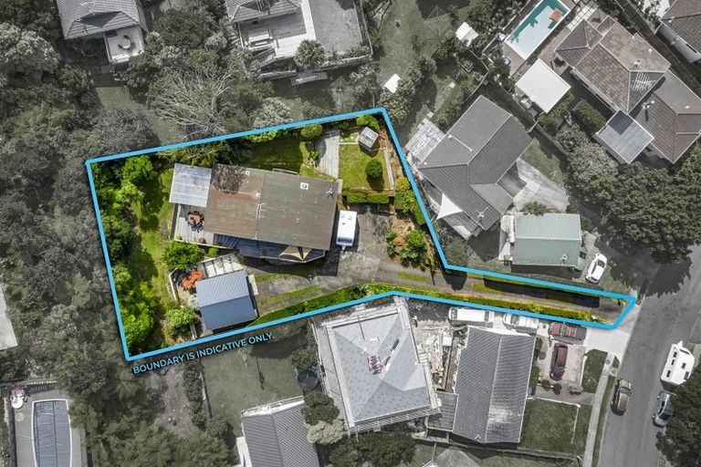 Photo of property in 11 Cottam Grove, Northcross, Auckland, 0632