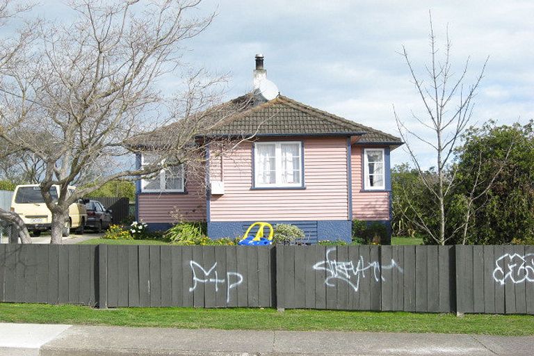 Photo of property in 13 Freyberg Terrace, Waipukurau, 4200
