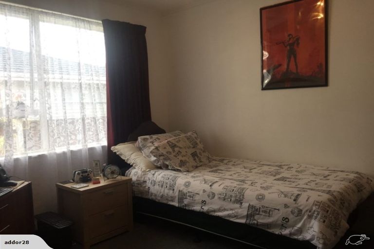 Photo of property in 98a Pasadena Crescent, Totara Park, Upper Hutt, 5018