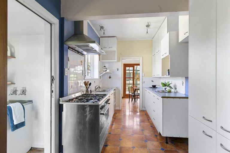 Photo of property in 65 Delhi Crescent, Khandallah, Wellington, 6035