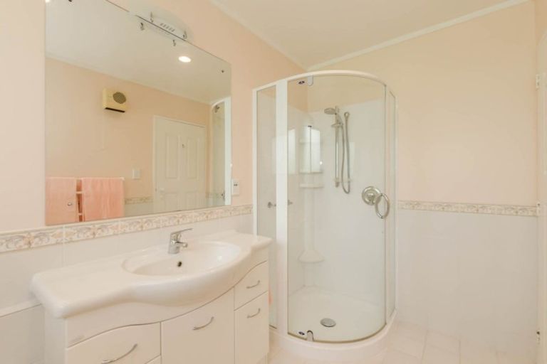 Photo of property in 31 Rimu Street, Waikanae, 5036