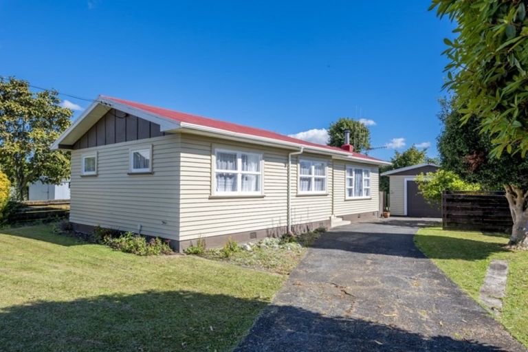 Photo of property in 16 Marsden Street, Levin, 5510