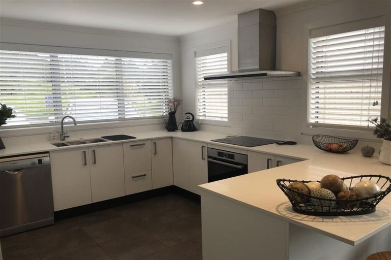 Photo of property in 48 Arabella Lane, Snells Beach, 0920