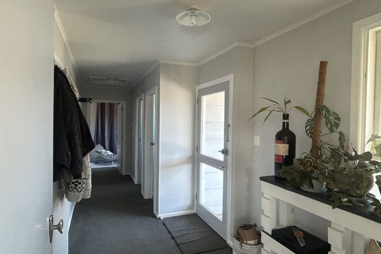 Photo of property in 73a Milton Terrace, Picton, 7220