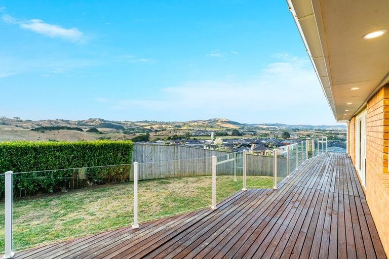 Photo of property in 14 Noble Lane, Pokeno, 2402