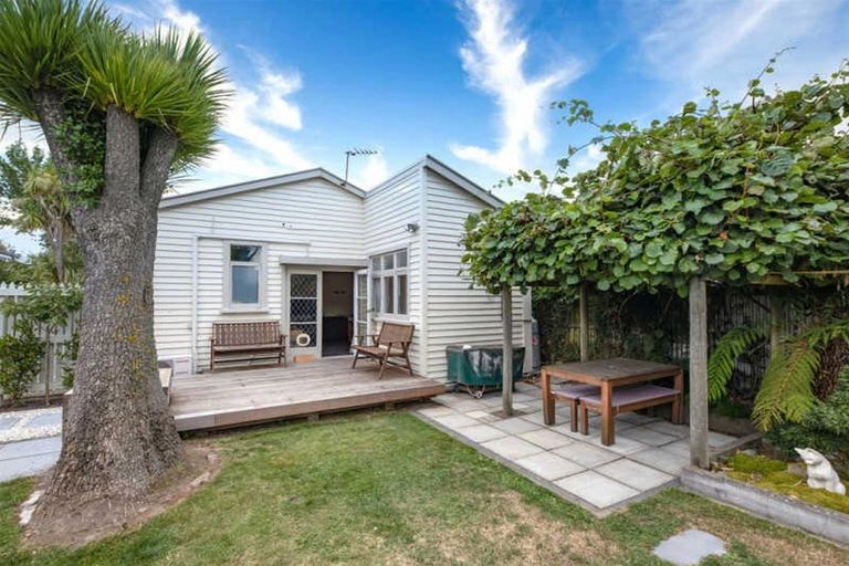 Photo of property in 22 Gibbon Street, Sydenham, Christchurch, 8023
