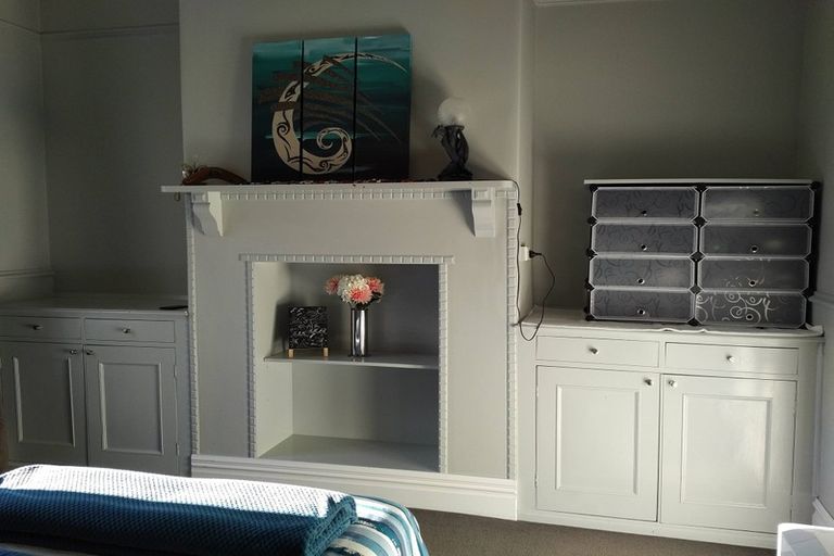 Photo of property in 1 Beach Street, Saint Clair, Dunedin, 9012