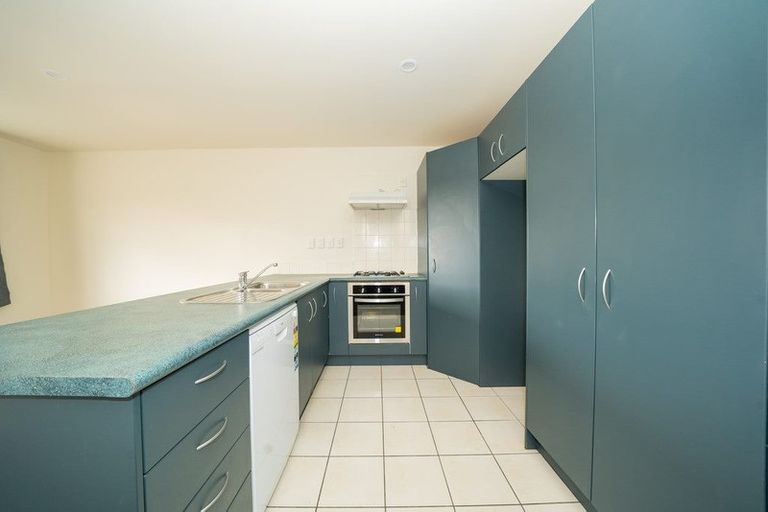 Photo of property in 2/3 Orwell Road, Greenhithe, Auckland, 0632
