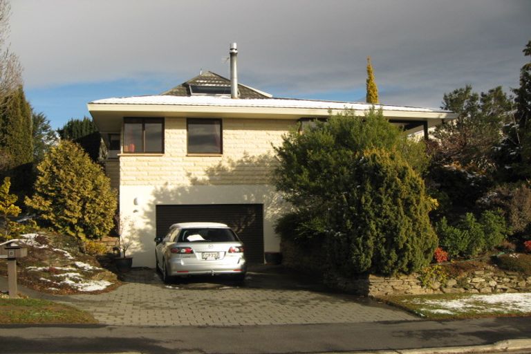 Photo of property in 8 Craig Place, Bridge Hill, Alexandra, 9320