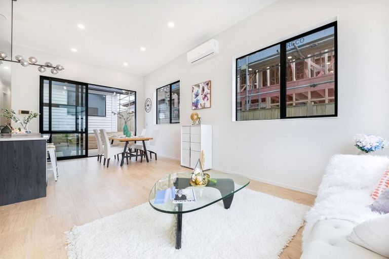 Photo of property in 85 Tir Conaill Avenue, Flat Bush, Auckland, 2019