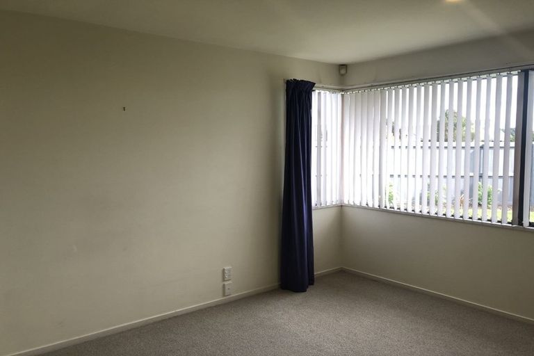 Photo of property in 2 Anglesea Avenue, Parklands, Christchurch, 8083