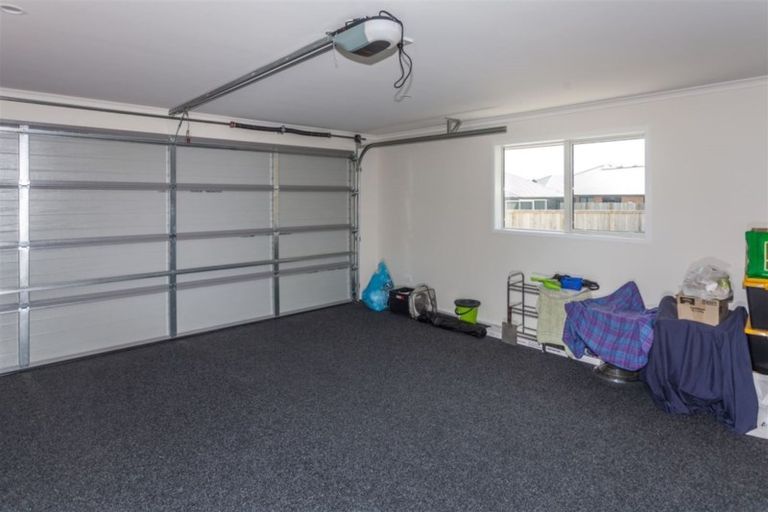 Photo of property in 80 Golden Shore Place, Coromandel, 3506