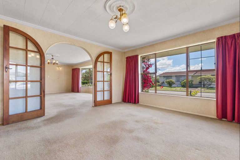 Photo of property in 7 Avon Street, Levin, 5510