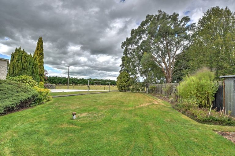 Photo of property in 349 Oteramika Road, Seaward Bush, Invercargill, 9871