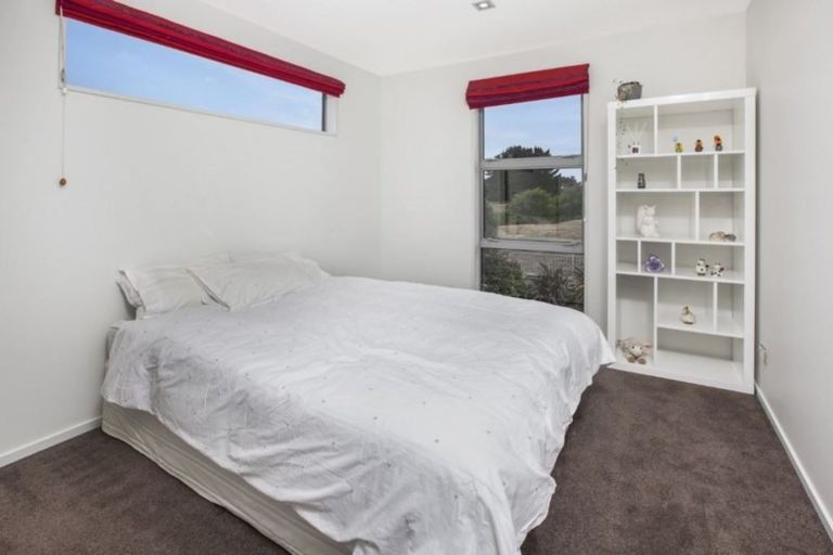 Photo of property in 31 Linkwater Way, Parklands, Christchurch, 8083