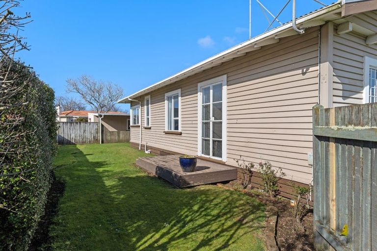 Photo of property in 52 Dixon Avenue, Hawera, 4610