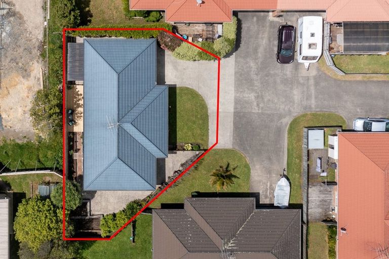 Photo of property in 3/8 Crewe Close, Albany, Auckland, 0632