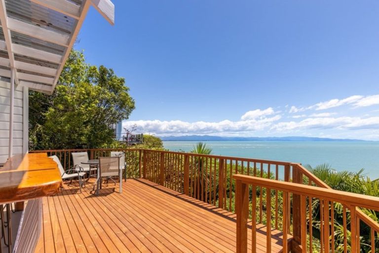 Photo of property in 3 Grenville Terrace, Moana, Nelson, 7011